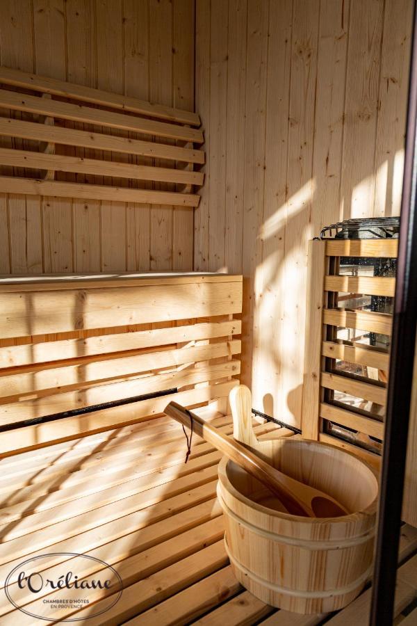 D'hotes L'oreliane En Provence Only Adult Frühstückspension 3*
