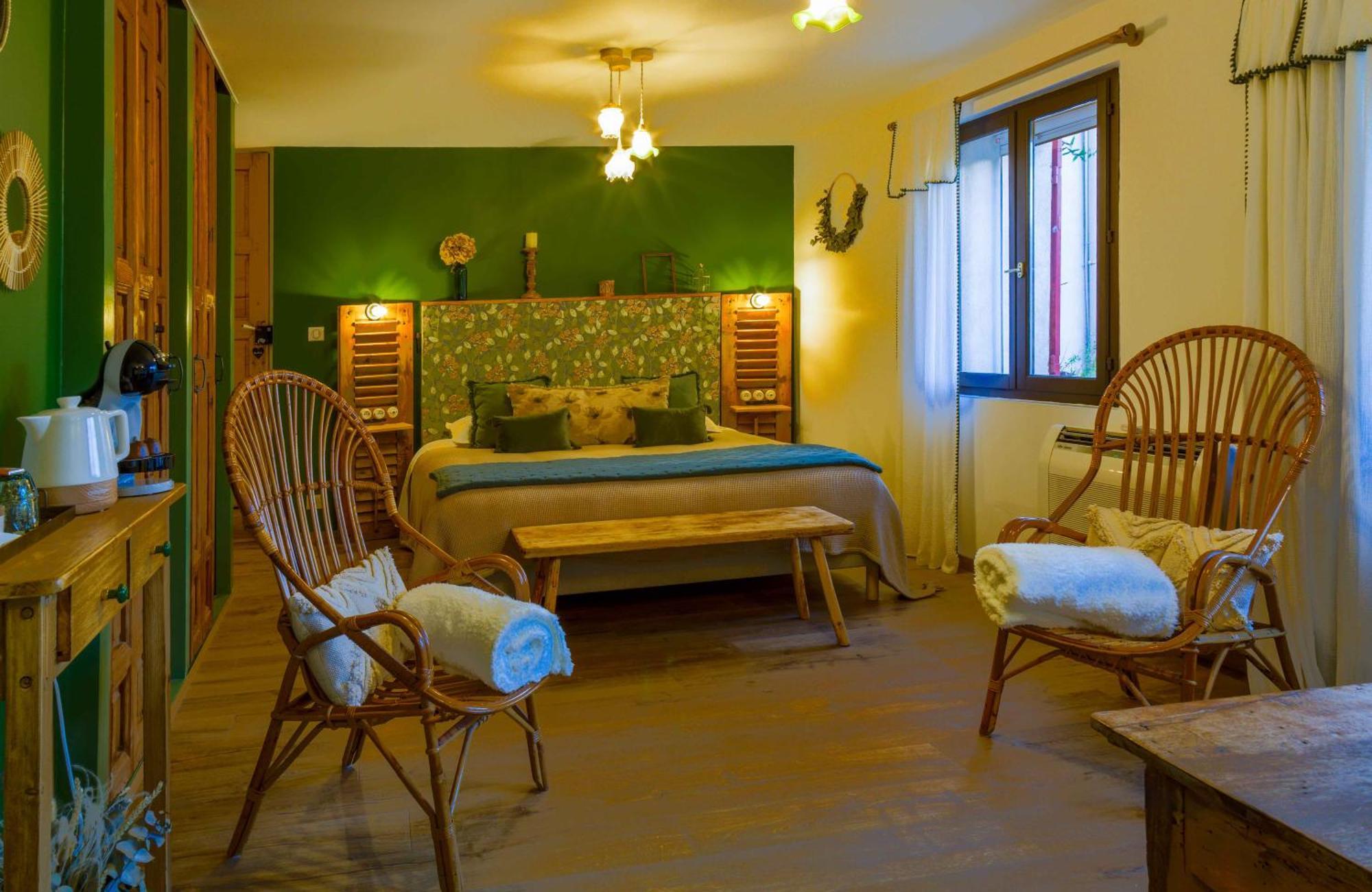 D'hotes L'oreliane En Provence Only Adult Frühstückspension
