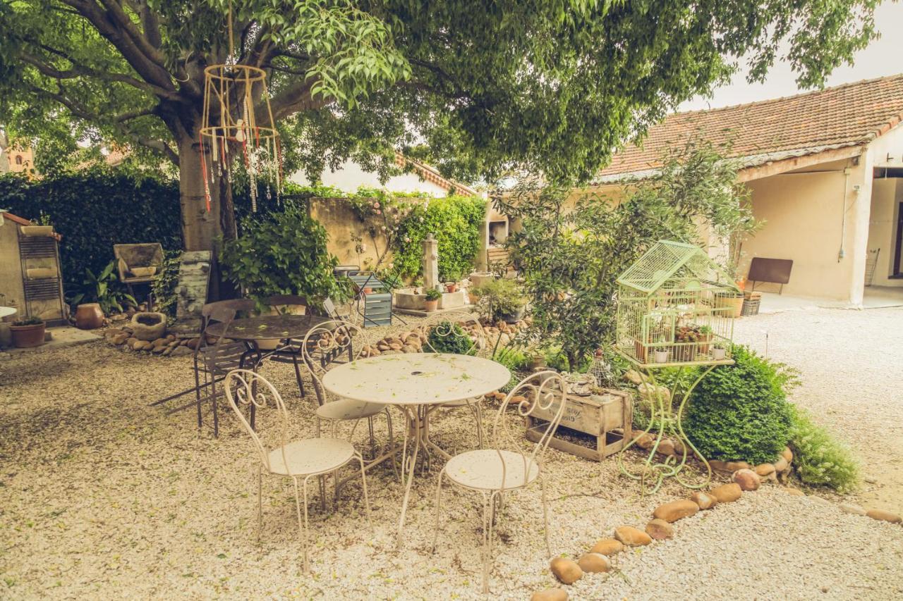D'hotes L'oreliane En Provence Only Adult Bed & Breakfast 3*