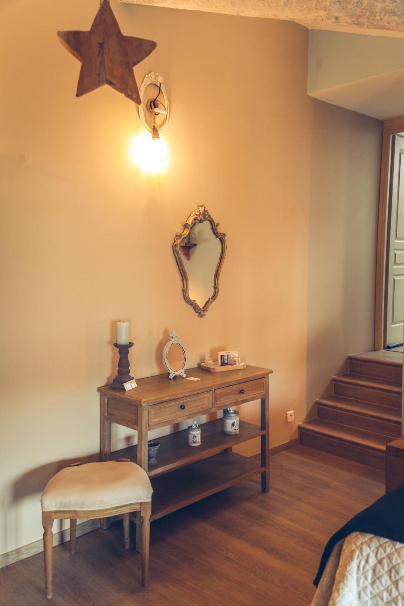 Bed & Breakfast D'hotes L'oreliane En Provence Only Adult Châteauneuf-de-Gadagne